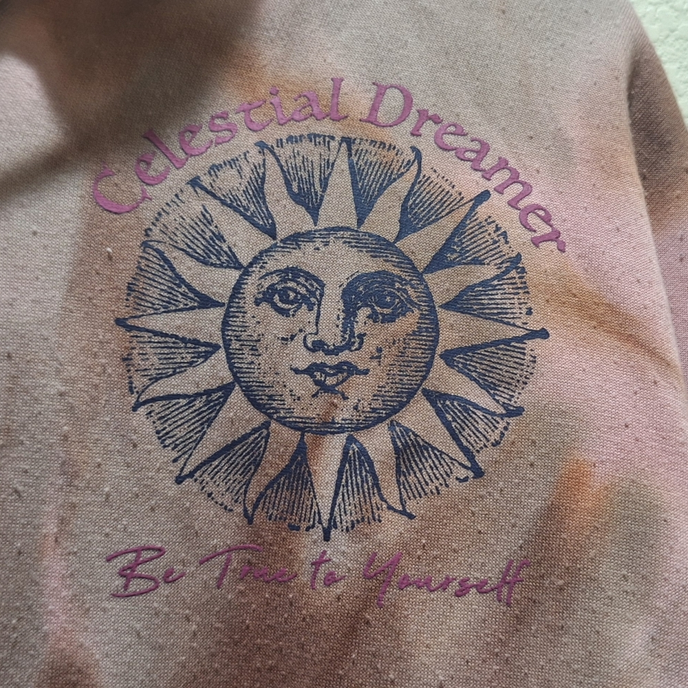 Tie-Dye Sun Graphic Hoodie - Picture 3 of 4